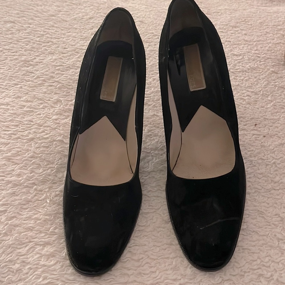 Michael Kors Black Suede Pumps